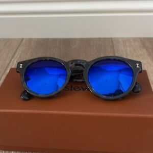 Illesteva Leonard Tortoise Blue Mirrored Lenses